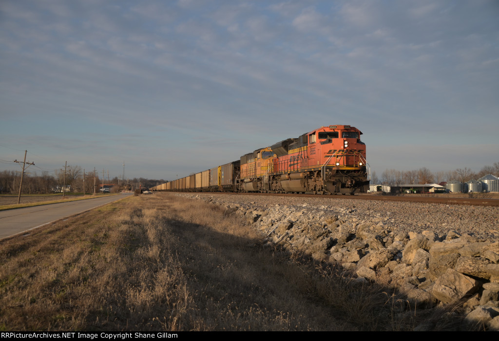 BNSF 8565